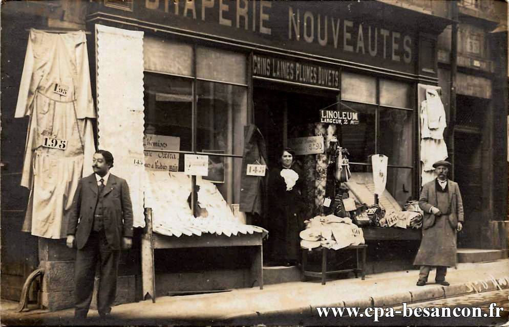 BESANÇON - 29-31 rue Battant - Draperie